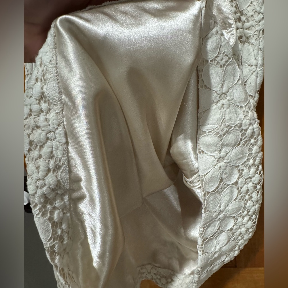 LOFT New ivory lace skirt-size 8 - Picture 5 of 9